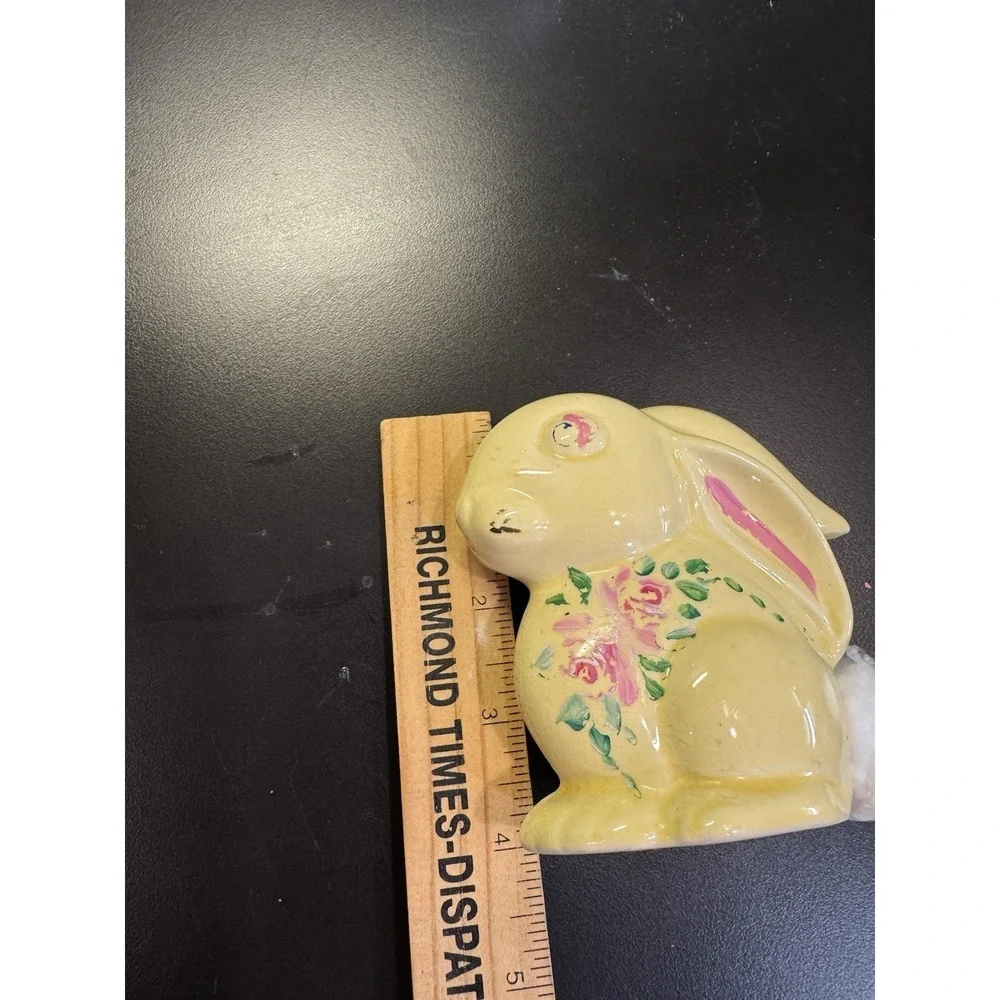 Bunny Rabbit Cotton Ball Dispenser‎ Yellow Glazed Ceramic Vintage 1940s Kitschy